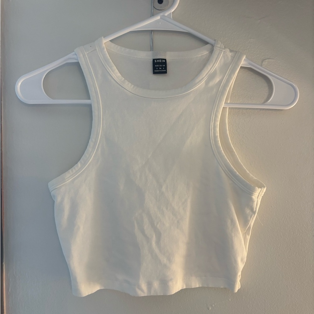 SHEIN Classic White Crop Top